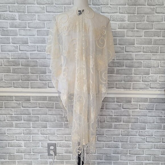 Torrid Sheer Lace Kimono Tasseled Embroidered OSFM NEW Cottage Feminine - Picture 2 of 9